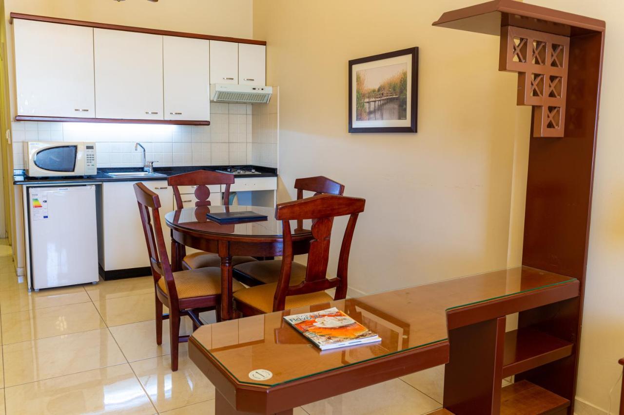 Comfort Hotel Suites Amman Exterior photo